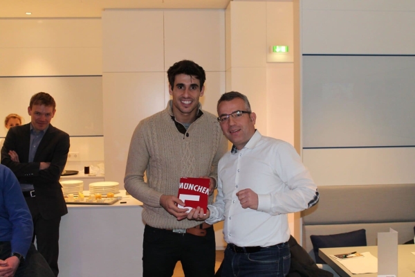 Unser Besuch in der Säbener Straße: Eine Begegnung mit den Helden des FC Bayern München - FINEST HERO bei FC Bayern München: Einblick in unseren Besuch in der Säbener Straße